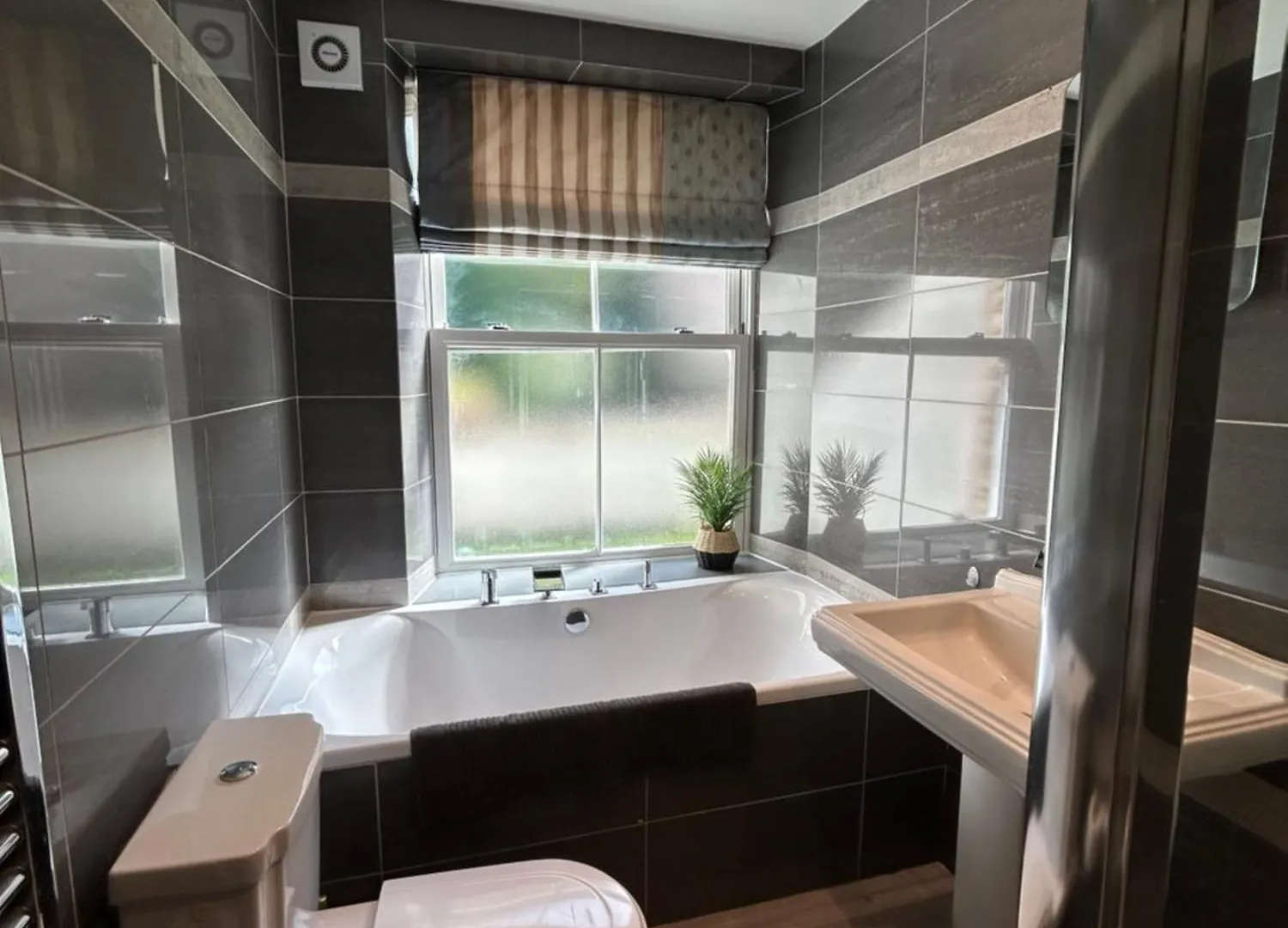 Luxury Apartment - Great Location Sheffield United Kingdom